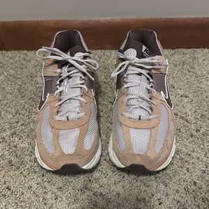 Nike Vomero 5 sneakers